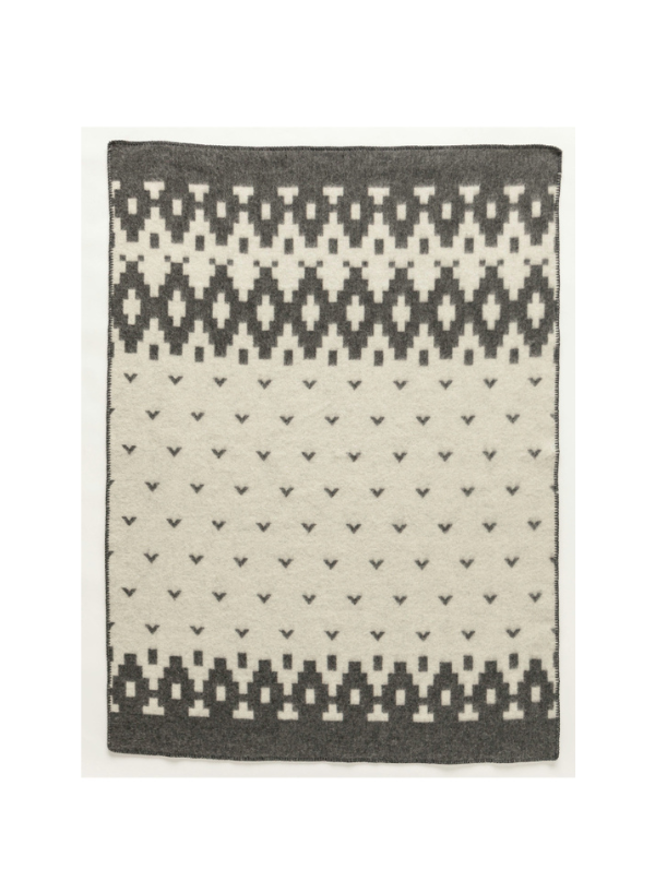 FUGLAR - Icelandic Wool Blanket